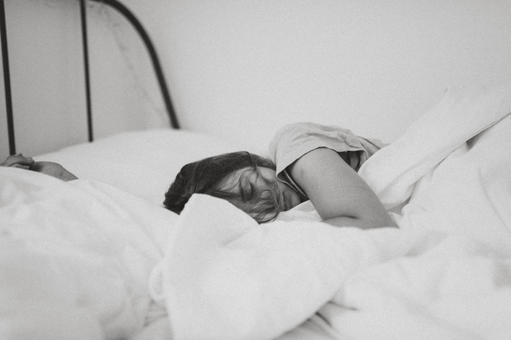 Comment s'endormir quand on est stressé ? Découvrez mes 7 astuces.
